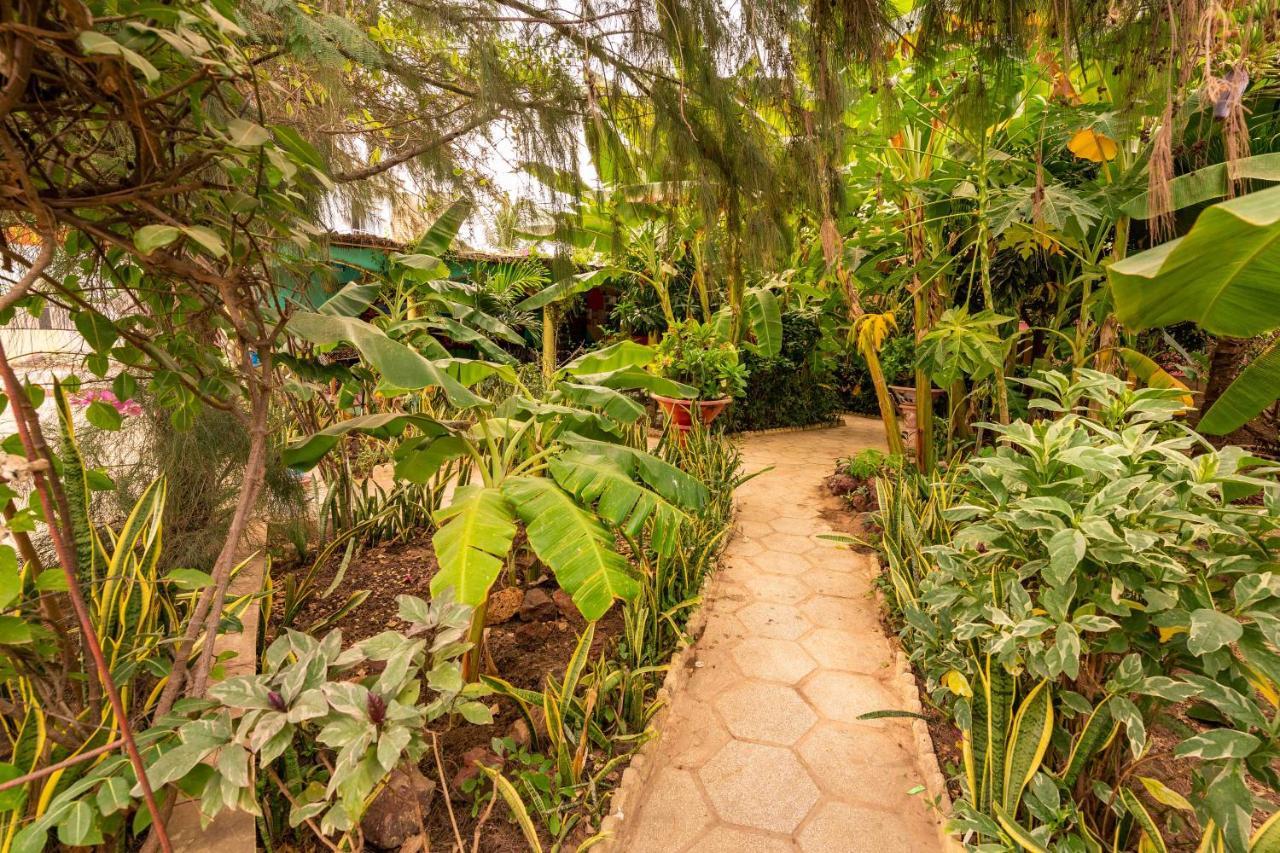 Auberge Africa Thiossane Saly Exterior foto